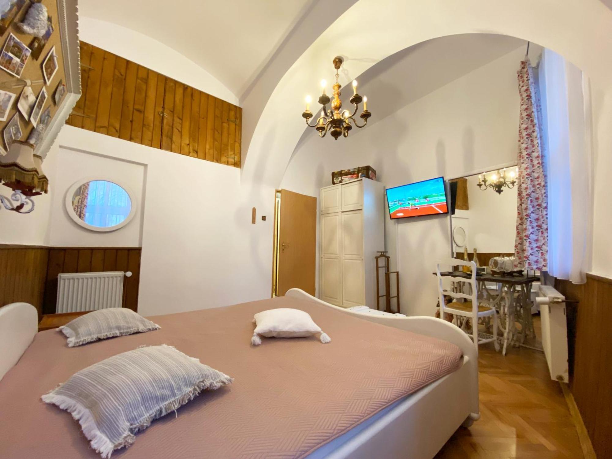 Piata Sfatului Brassai Apartament Brașov