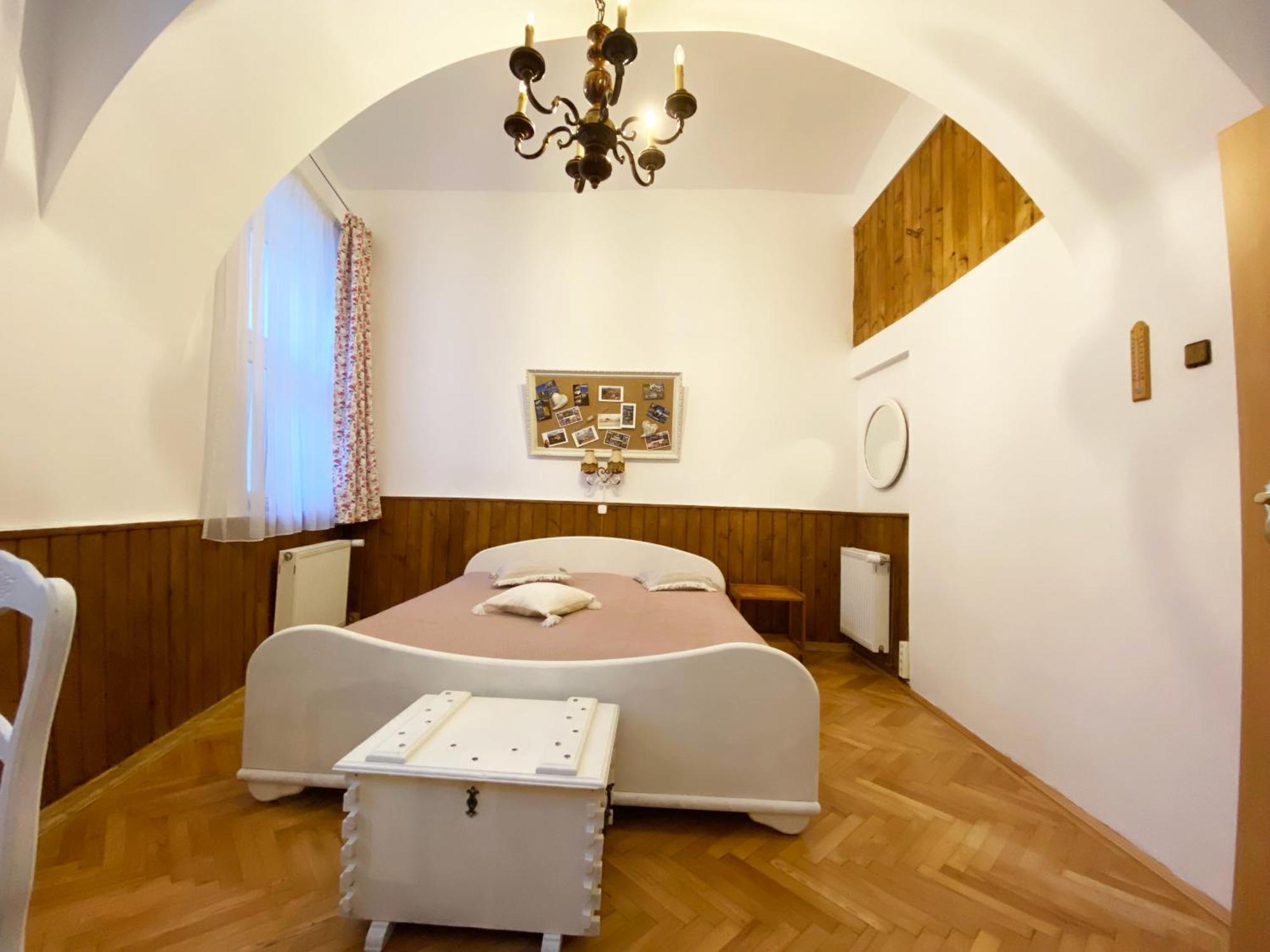 Apartament Piata Sfatului Brassai