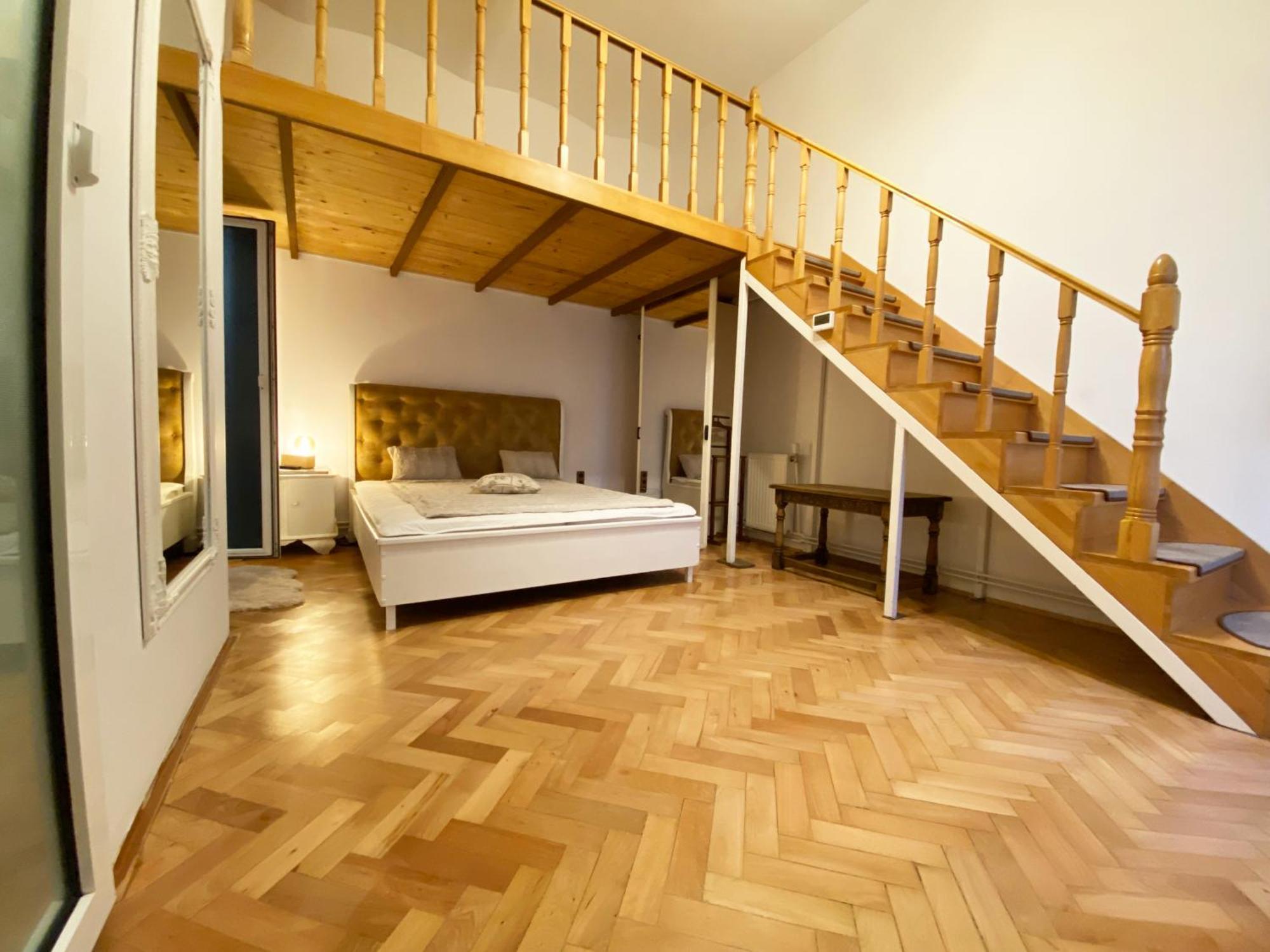 Apartament Piata Sfatului Brassai *